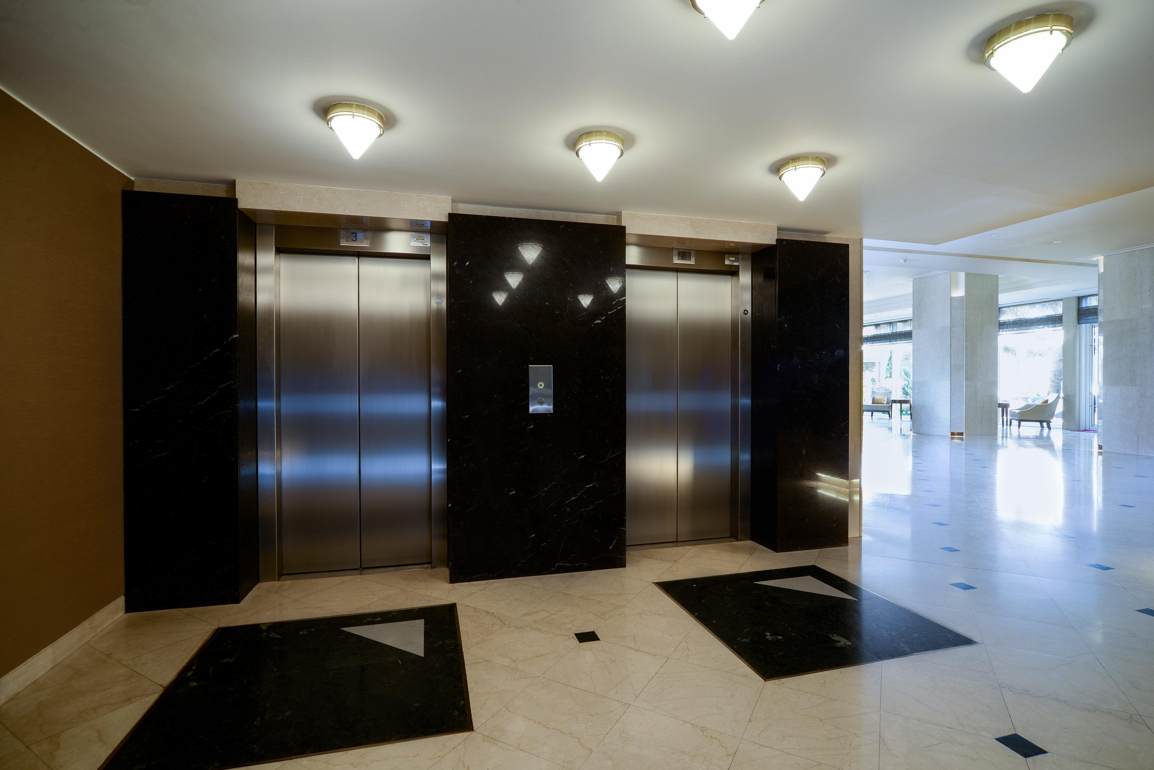 Hotel Crowne Plaza Bucharest By Ihg Exterior foto