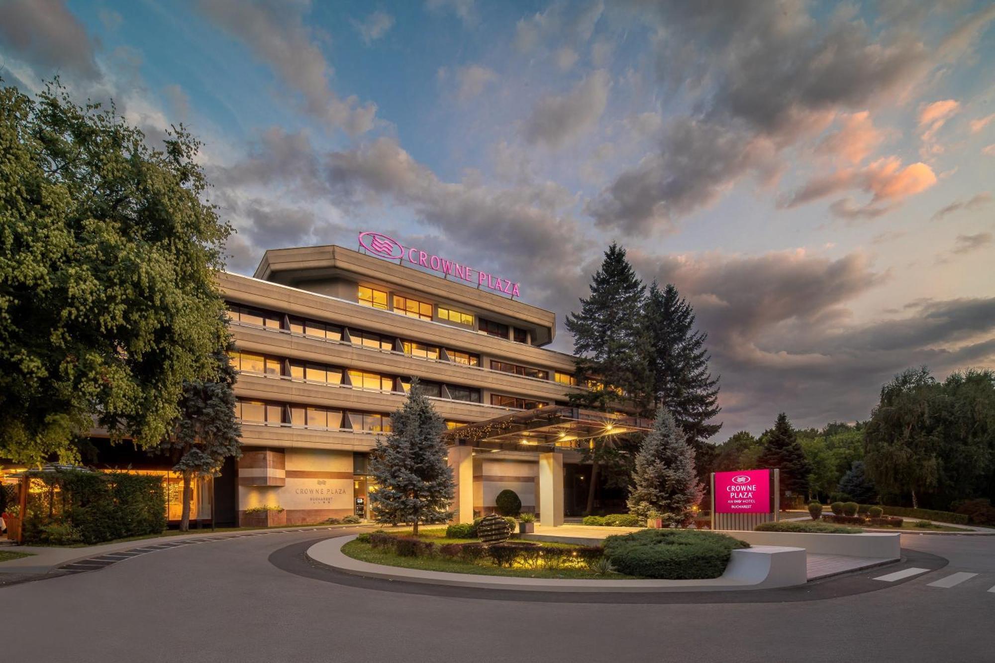 Hotel Crowne Plaza Bucharest By Ihg Exterior foto